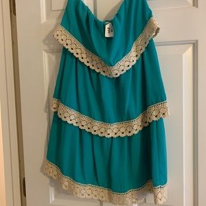 Boutique Strapless Dress NWT Size M